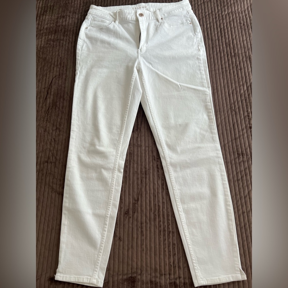 White House Black Market Women's White Skinny Jeans